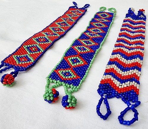 Set of 6 Handmade Multi-colored plastic beaded bracelet, Wristband bracelet - Picture 4 of 23