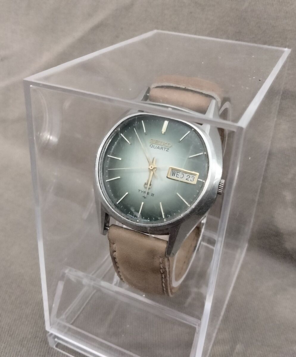 Vintage Seiko Quartz Type II ~ 4336-8000 ~ Green Ombre Dial