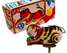 Vintage Rolling Cat Tin Wind-Up Toy MS 061 Animal Figurine Mint in Box