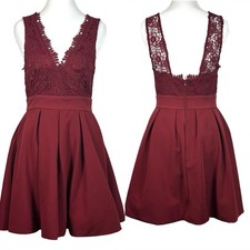 Maniju Burgundy Red Sleeveless V-Neck Lace Bodice Flared Skirt Dress Size Small