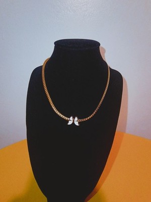 Gold Chain Pendant Necklace with Bow Shaped Charm, Fashion Jewelry, No Gemstones