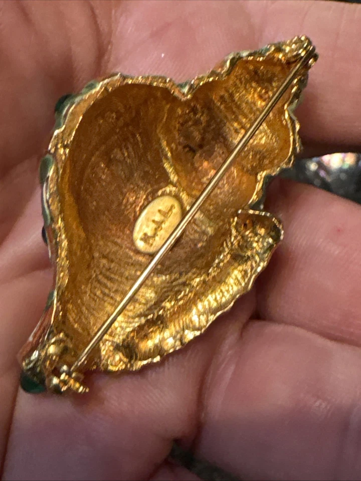 KJL Kenneth J Lane Green Enamel & Crystal Rhinestone Seashell Conch Pin Brooch - Image 4 of 4