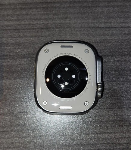 Apple Watch Ultra 49MM Titanium (GPS + Cellular) A2622- 1st Generation - Photo 12 sur 21