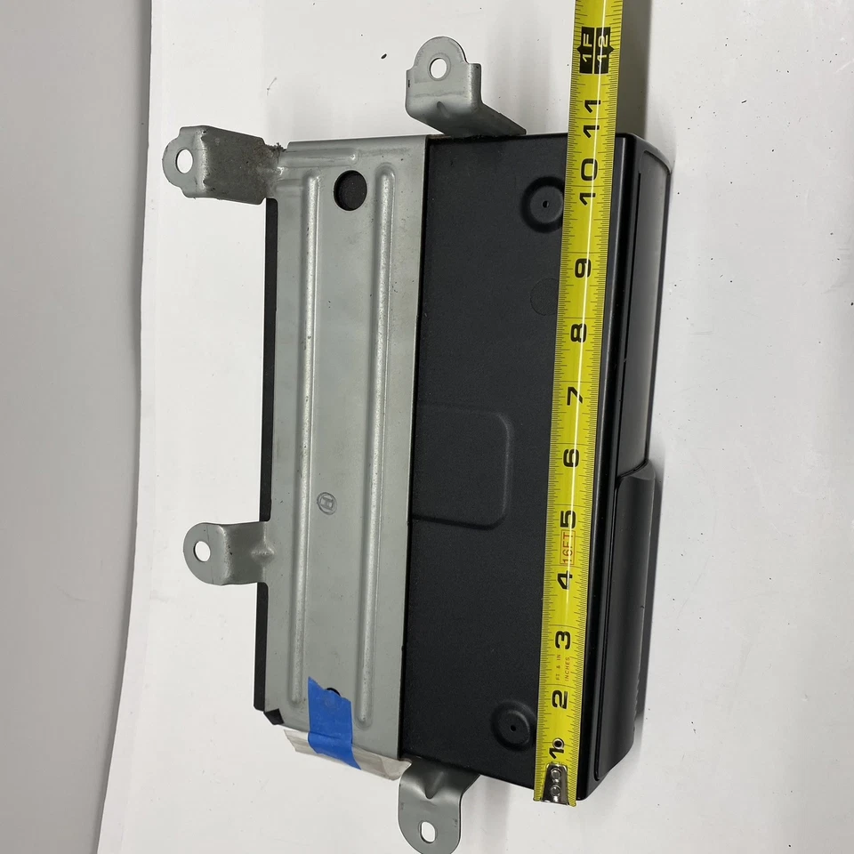 10 Disc Car CD Changer 2004 Jeep Grand Cherokee p/n P56042129A1 - Image 3 of 4