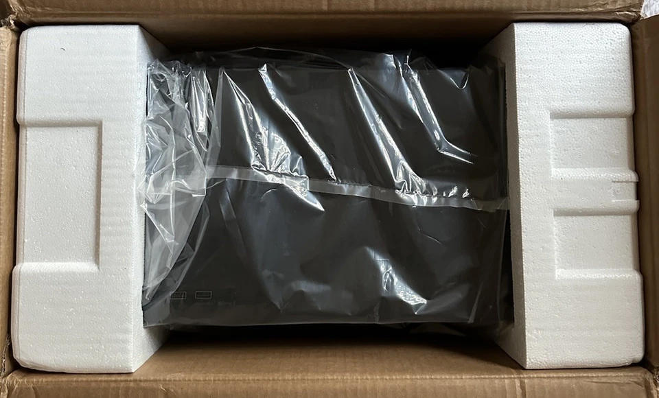 Estuche Diseño Fractal FD-C-POS1M-01 Torre Media Pop Mini Silencioso Negro Acero Foto 3 de 4