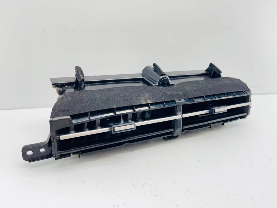 Toyota Prius 2013 parrilla central tablero moldura ventilación 55670-47070 55687-47030 OEM Foto 2 de 4