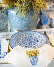 Set of 4 Yellow Mimosa Embroidered Dinner Napkins - Elegant Linen Table Linens