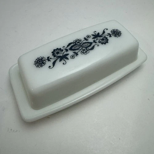 Vintage Pyrex Old Town Blue Butter Dish 72-B