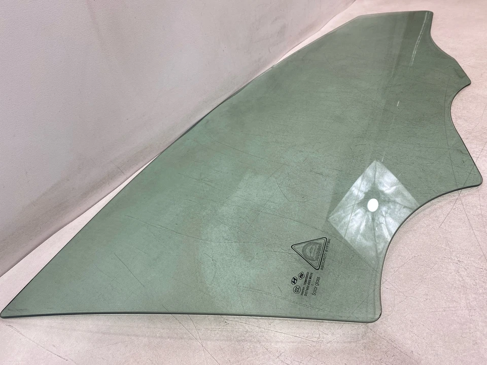Se adapta a HYUNDAI ELANTRA SDN 2011-2016 puerta delantera ventana de vidrio solar derecha OEM Foto 2 de 4