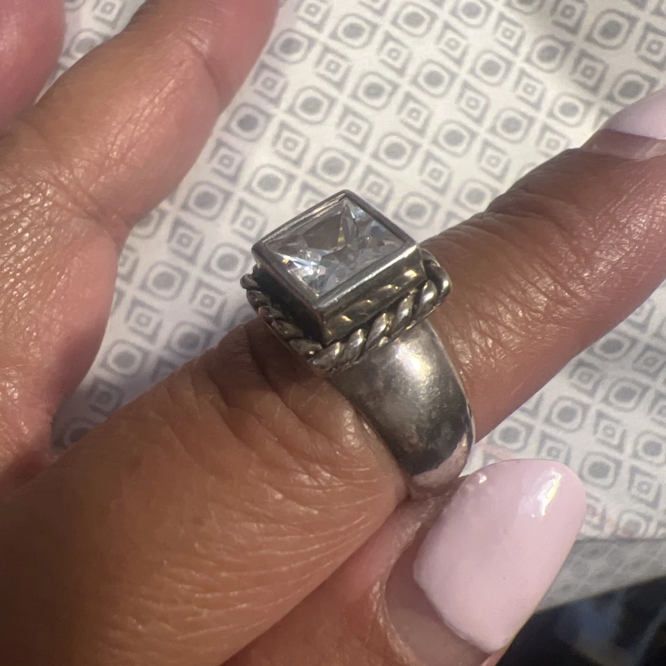 Anillo Silpada Elizabeth Plata de Ley Cuadrado Circonita Cúbica Talla 6.5 Foto 3 de 3