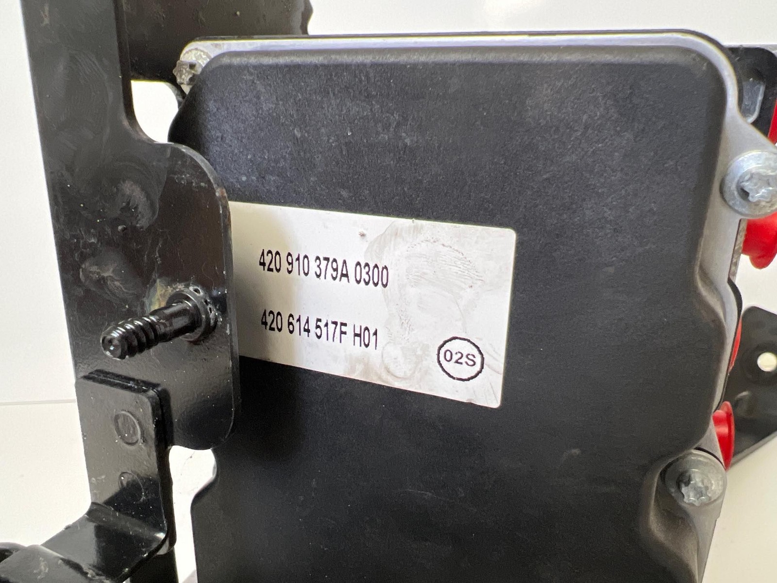 420614517F 2012 08 09 10 11 Audi R8 GT V10 ABS Brake / Vacuum PumpModule (MK)