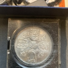 Elizabeth II Dei Gratia Britt Omn Regina Fidei Defensor Five Shillings