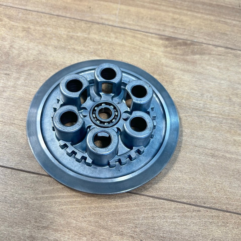 0304 Kawasaki KLX400 KLX 400 Suzuki DRZ400 / OEM CLUTCH BASKET