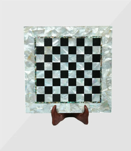 Handcrafted Mother of Pearl Chess Board Luxurious Elegance for Your Game Room - Foto 1 di 5