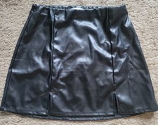 Women's Pleather Skirt Black Size M