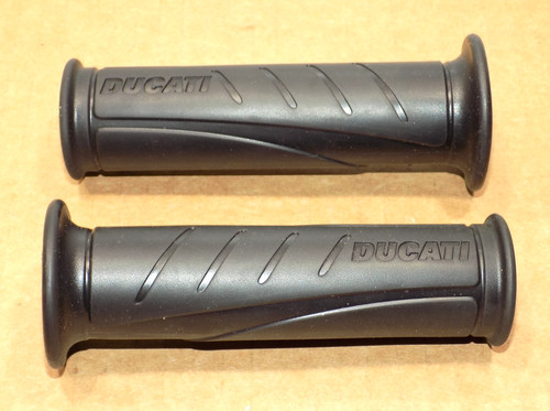 Handgrips Handlebar Clipon Hand Grips Ducati Monster Panigale Hypermotard OEM