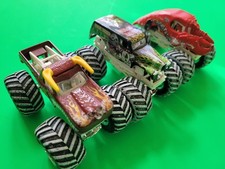 Lot 3 2013 HOLIDAY EDITION 1:64 Hot Wheels Monster Jam El Toro Loco Snow Tires