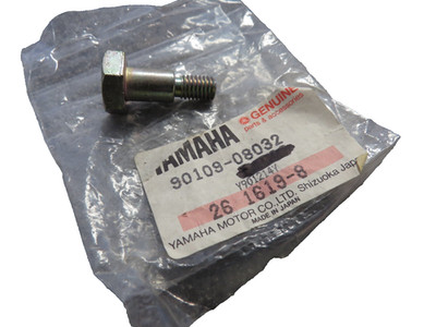 NOS Yamaha Bolt 1970-1971 HS1 IT200 1984-1986 RD200 1966-1967 YL1 90109-08032