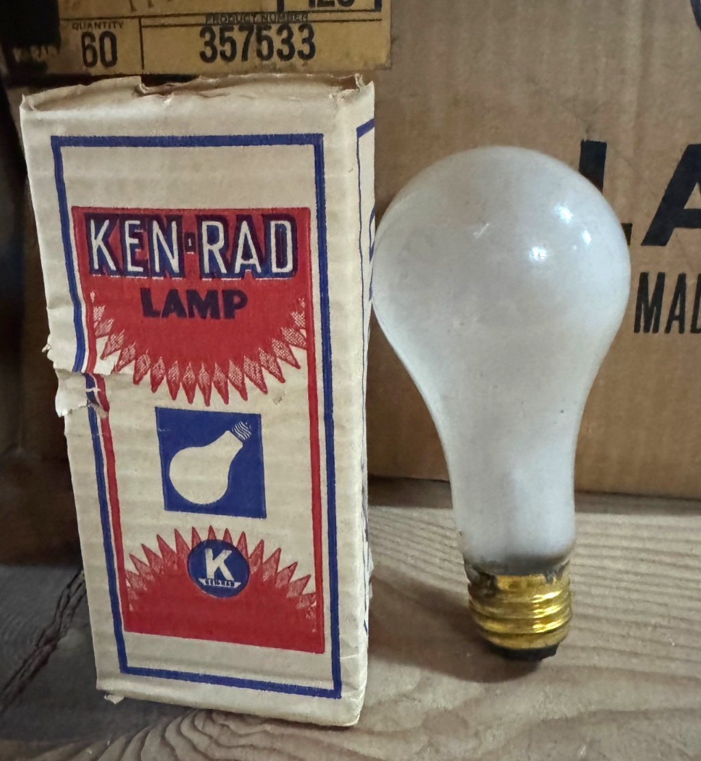 3-Way 30/70/100 120V Frost A21 Brass Base Non-LED LIGHT BULB LAMP KenRad 357533
