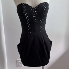 GUESS Black Strapless Sweetheart Studded Mini Dress w/ Pockets Size 4