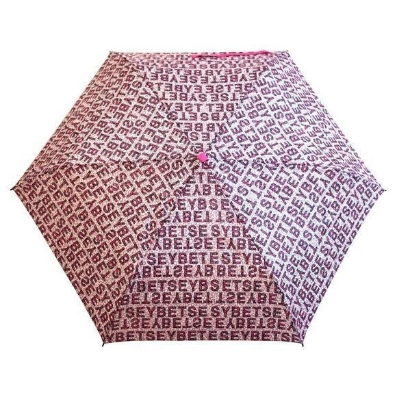 Paraguas Betsey Johnson Betsey logotipo de leopardo Foto 2 de 3