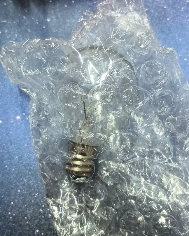 Scentsy Cupcake Wax Warmer 3 Piece and Bulb New in Open Box Pink and Green eBay