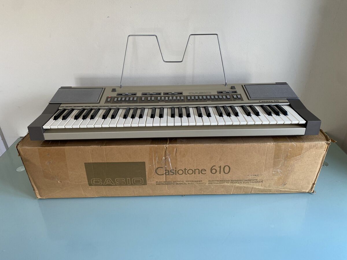 Casio Casiotone CT-610 Vintage 1981 Made in Japan in Casio Casiotone CT-610 Vintage 1981 Made in Japan in