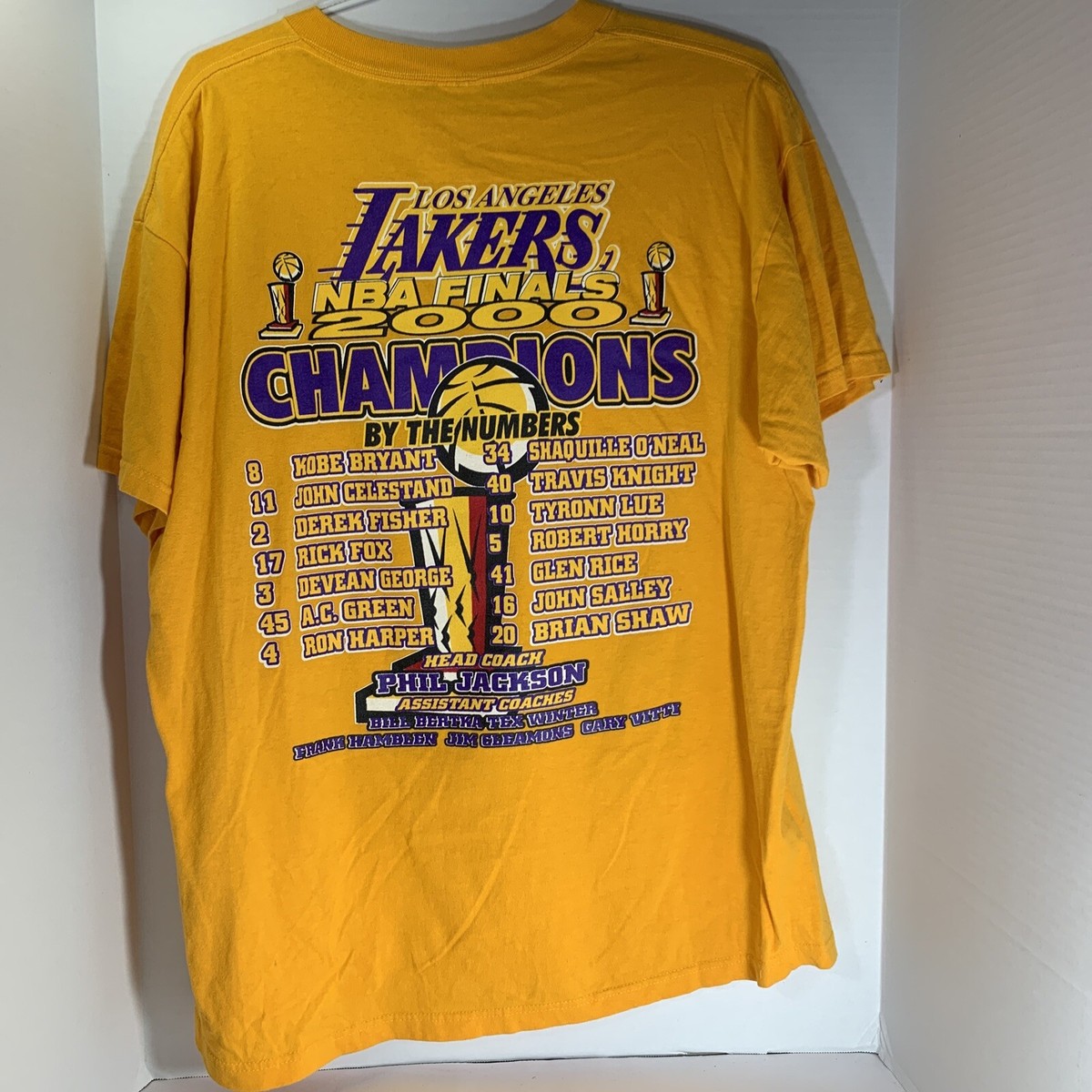 VTG T -Shirt LAKERS 2000 World Champions NBA Finals Bryant O