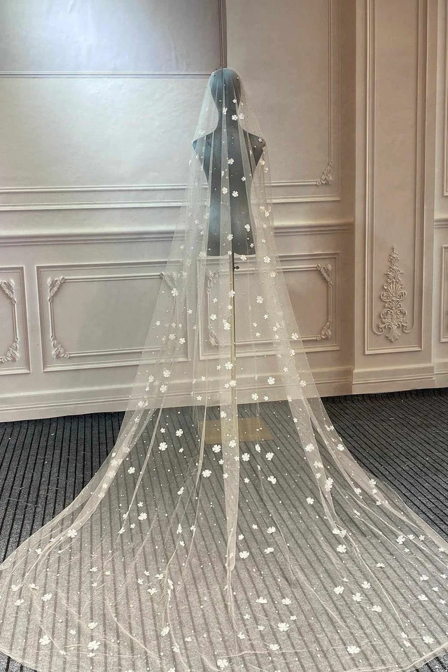 Wedding Bridal Veil Lace Cathedral Length Flower Applique Pearl With Comb - Image 2 of 4