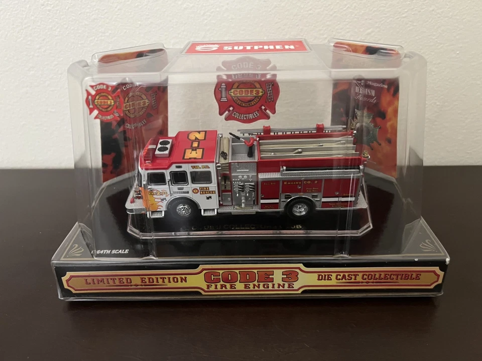 Code 3 Collectibles 12273 Sutphen Pumper Fire Engine 2 LTD Edition MIB W/Sleeve - Image 3 of 4