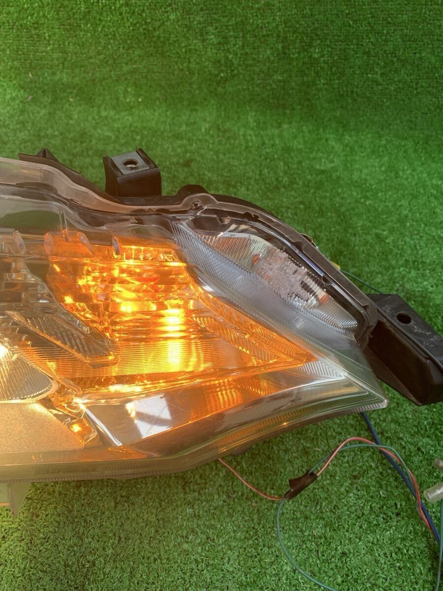Toyota Corolla Fielder Axio 160 NZE NRE 2015-2022 Right Headlight