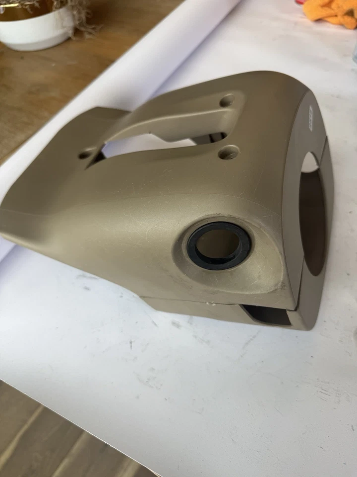 Верхняя и нижняя накладка на кожух рулевой колонки Mercury Montego 2005-2007 годов выпуска - Изображение 3 из 4