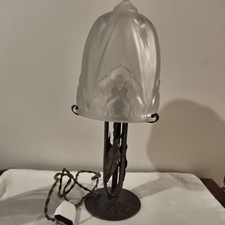 LAMPE ART DECO FER FORGE GLOBE VERRE MOULE PRESSE MOTIF