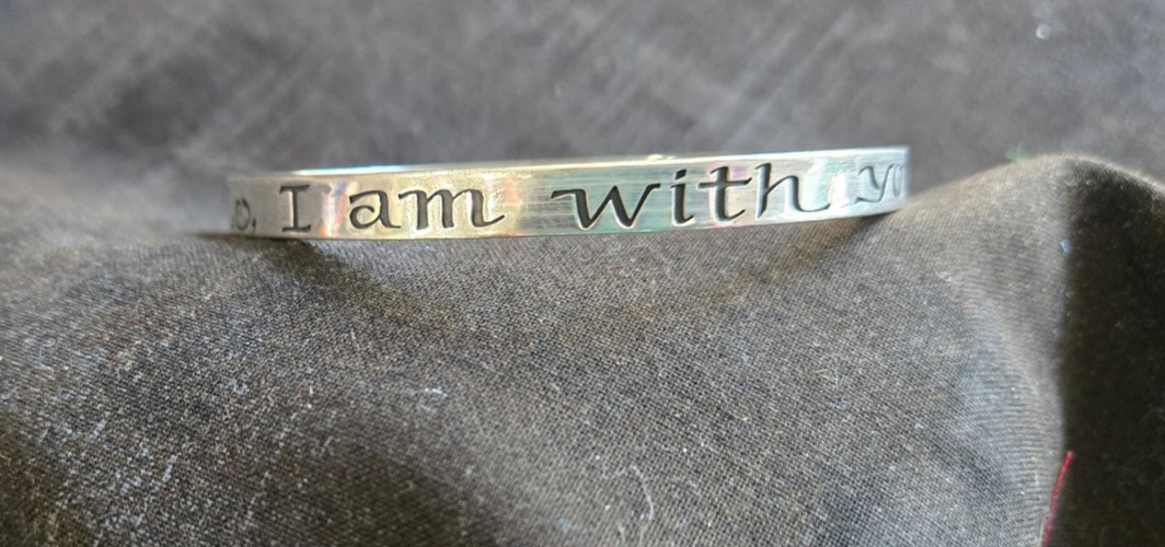 James Avery Silver Scripture Bracelet Matthew 28:… - image 1