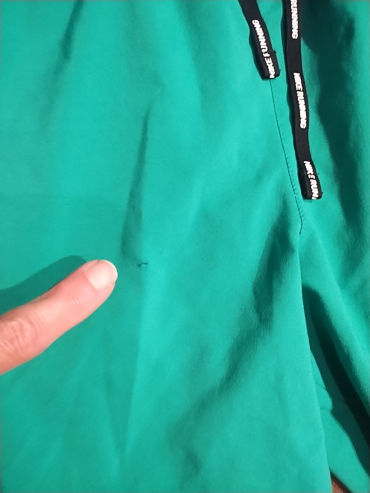 Nike Dri-Fit Running Women’s Small Kelly Green Long Line Athletic Lined Shorts thumbnail 9