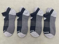 4 pairs BOMBAS Women's All-Purpose Ankle socks Size Medium 7.5-10 Black gray