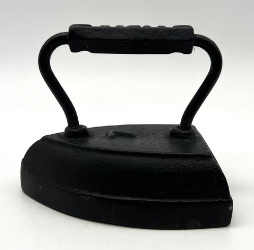 Antique Cast Iron Wapak #7 Sad Iron Door Stop - Picture 8 of 14
