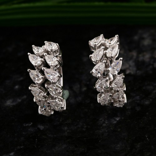 Orecchini a cerchio grandi in moissanite con purezza VVS1