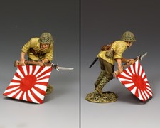 KING COUNTRY WW2 JAPANESE NAVY JN050 CHARGING JAPANESE FLAG BEARER MIB