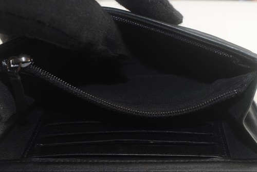Chanel V-stitch lambskin wallet, black x silver leather, Coco mark maintenance - Picture 13 of 19
