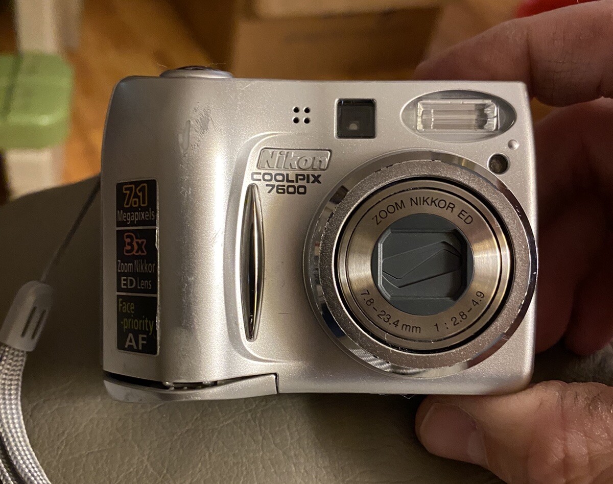 Nikon COOLPIX 7600 7.1MP Digital Camera - Silver Tested Works | eBay