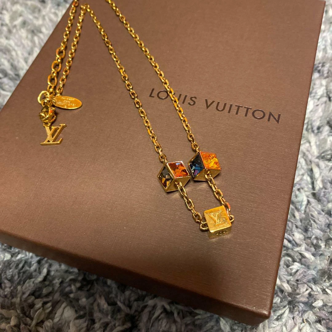 louis vuitton leather necklace