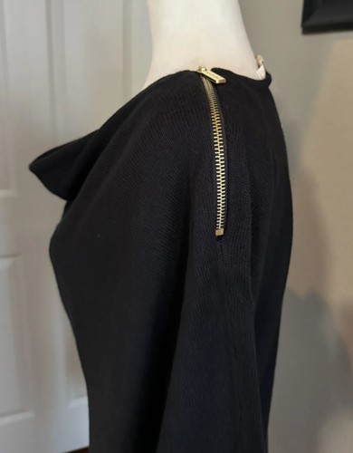 Nuevo con etiquetas Vestido Suéter Michael Kors Para Mujer Logo Cremallera Hombro Talla S, Precio de venta sugerido por el fabricante: $150.00 - Imagen 19 de 22