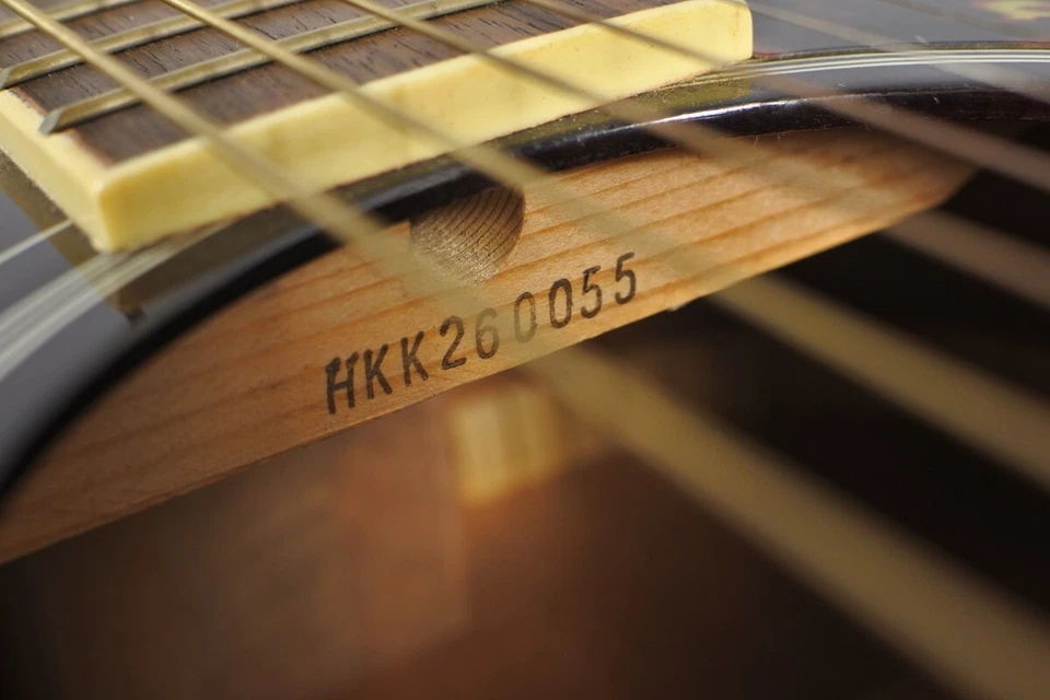 Yamaha FS720S DSR Folk Acoustic Guitar Dust Sun Red Sold as-is - Image 4 of 4