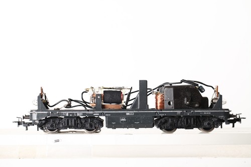 Märklin H0 Repuesto para V 216 025-7 DB Rojo Parte Inferior Completa (358206) | Condition: Gebraucht