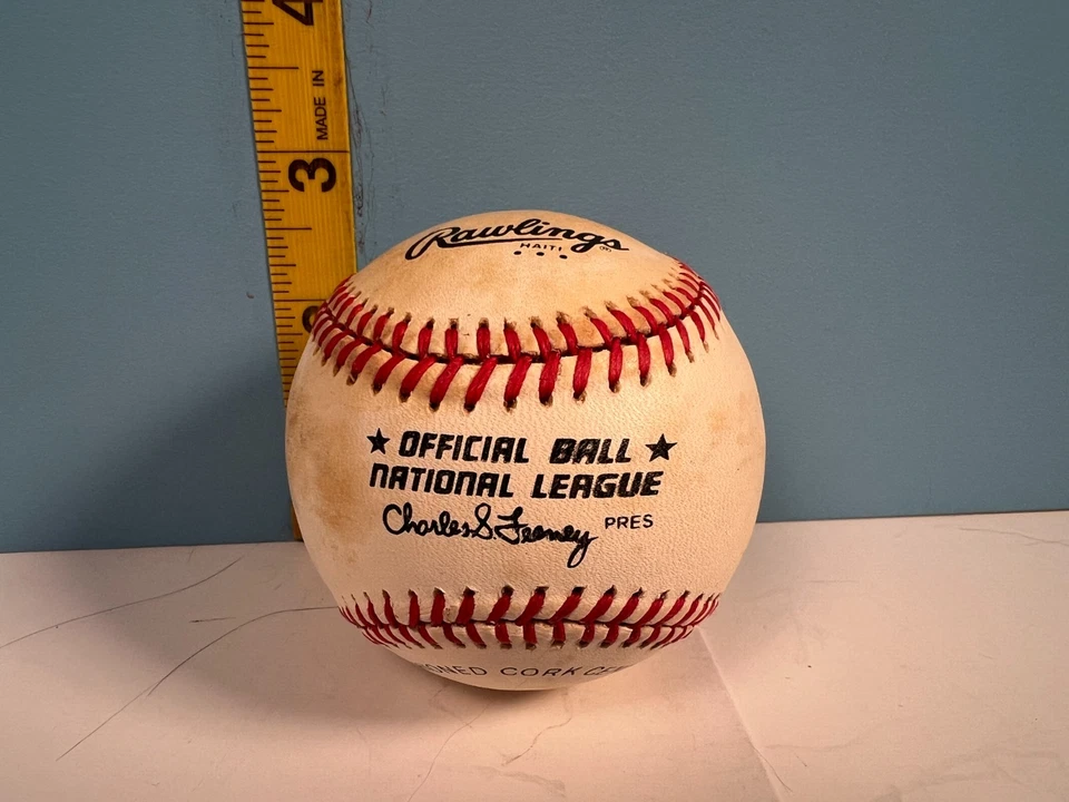 🔥 GAYLORD PERRY HOF Autographed Official Rawlings American League Baseball🔥 - Image 2 of 2