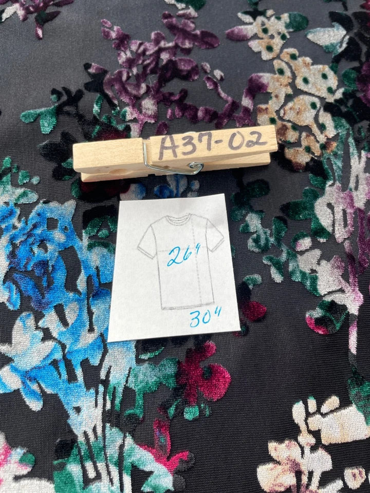 Blusa Top Catherines 2X Terciopelo Floral Manga 3/4 Mujer Manga 3/4 A37-02 Foto 2 de 4