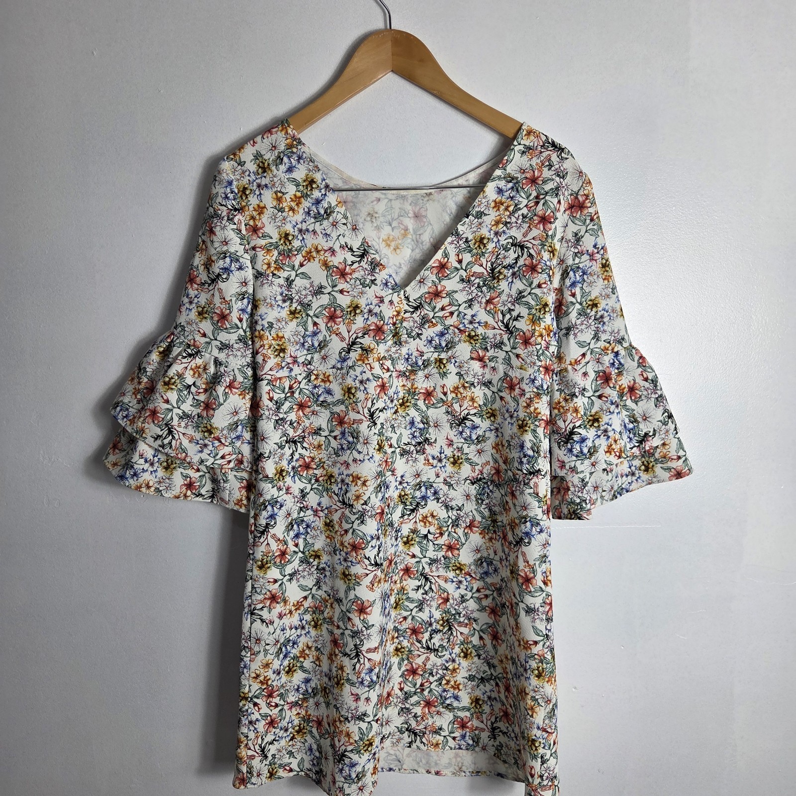 Zara Floral Mini  Dress Ruffle Sleeve  Multicolor V Neck