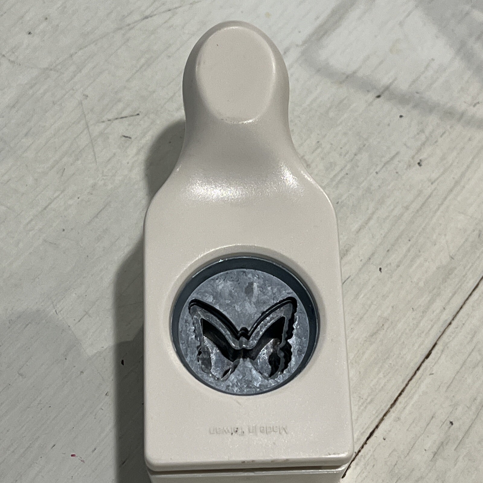 Martha Stewart CLASSIC BUTTERFLY Punch All Over The Page 42-90003 Insect, image size:1600x1600