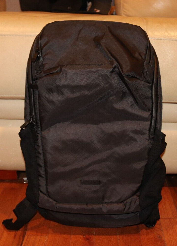 BNWT Tortuga Laptop Backpack 24 Liter MSRP $250!!!